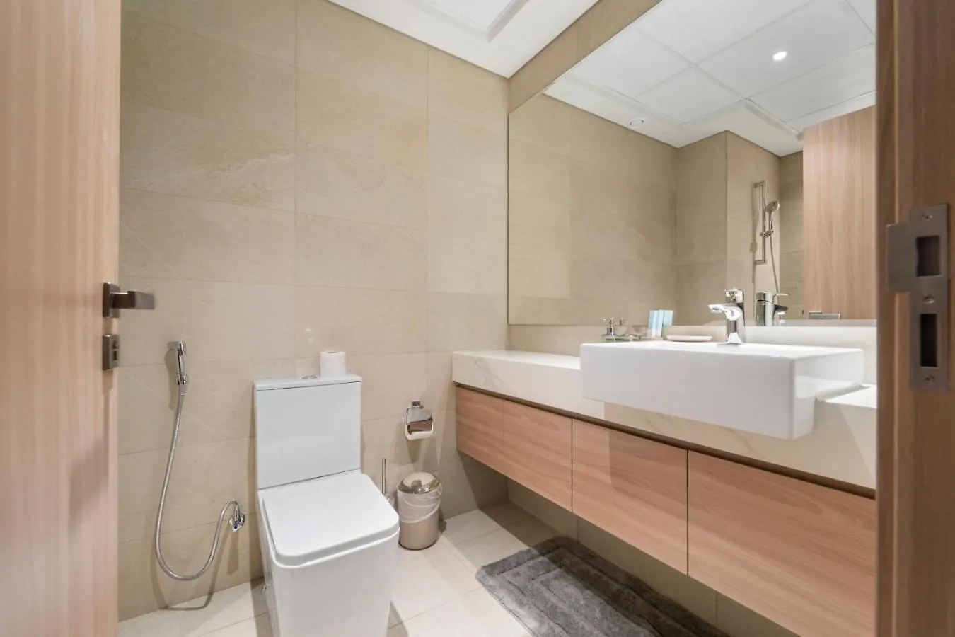 Stonetree - Fully Furnished - Brand New Apartment Dubai United Arab Emirates